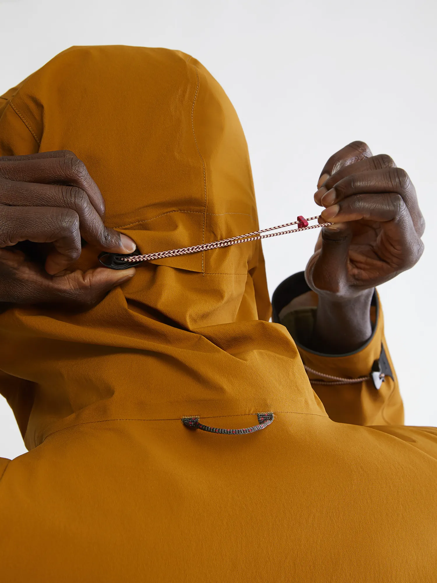 Asynja-Klättermusen Outlet